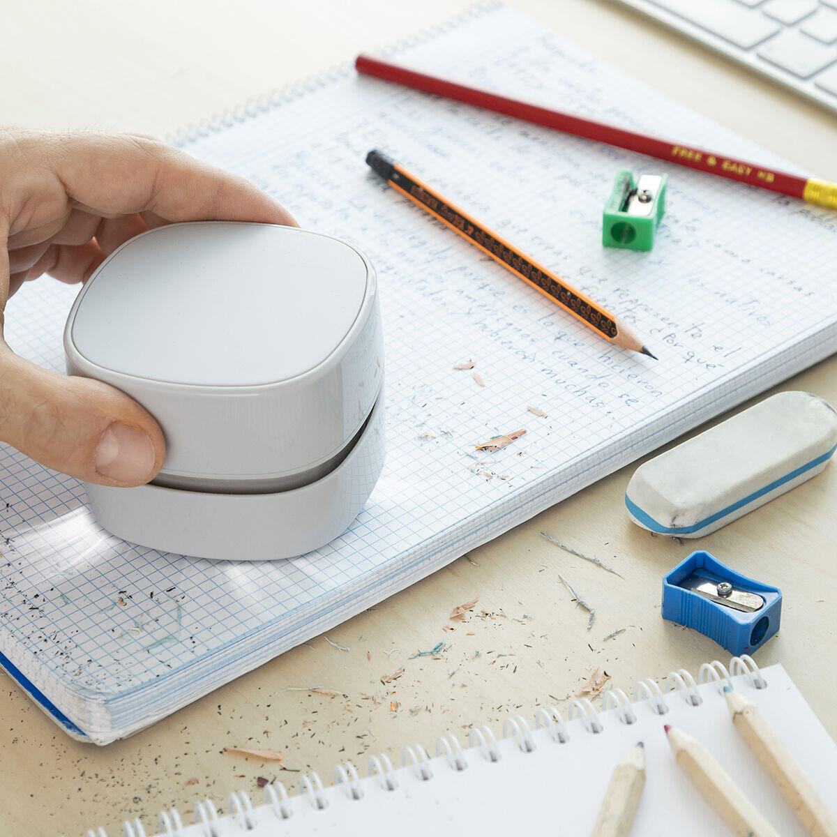 Mini Aspirador Portátil de Escritorio - Hogarízate